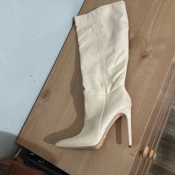 Nude Boots 9