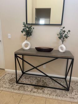 Accent Decor Table