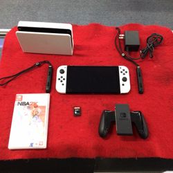 Nintendo Switch OLED In Mint Condition Includes Skater XL & NBA 2k22