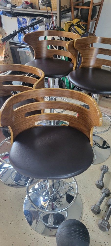 5 Bar Stools