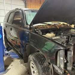 2002 GMC Denali Part Out