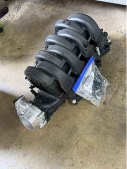 2026 Ford Coyote 5.0 Intake and Injectors