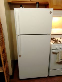 Refrigerator 