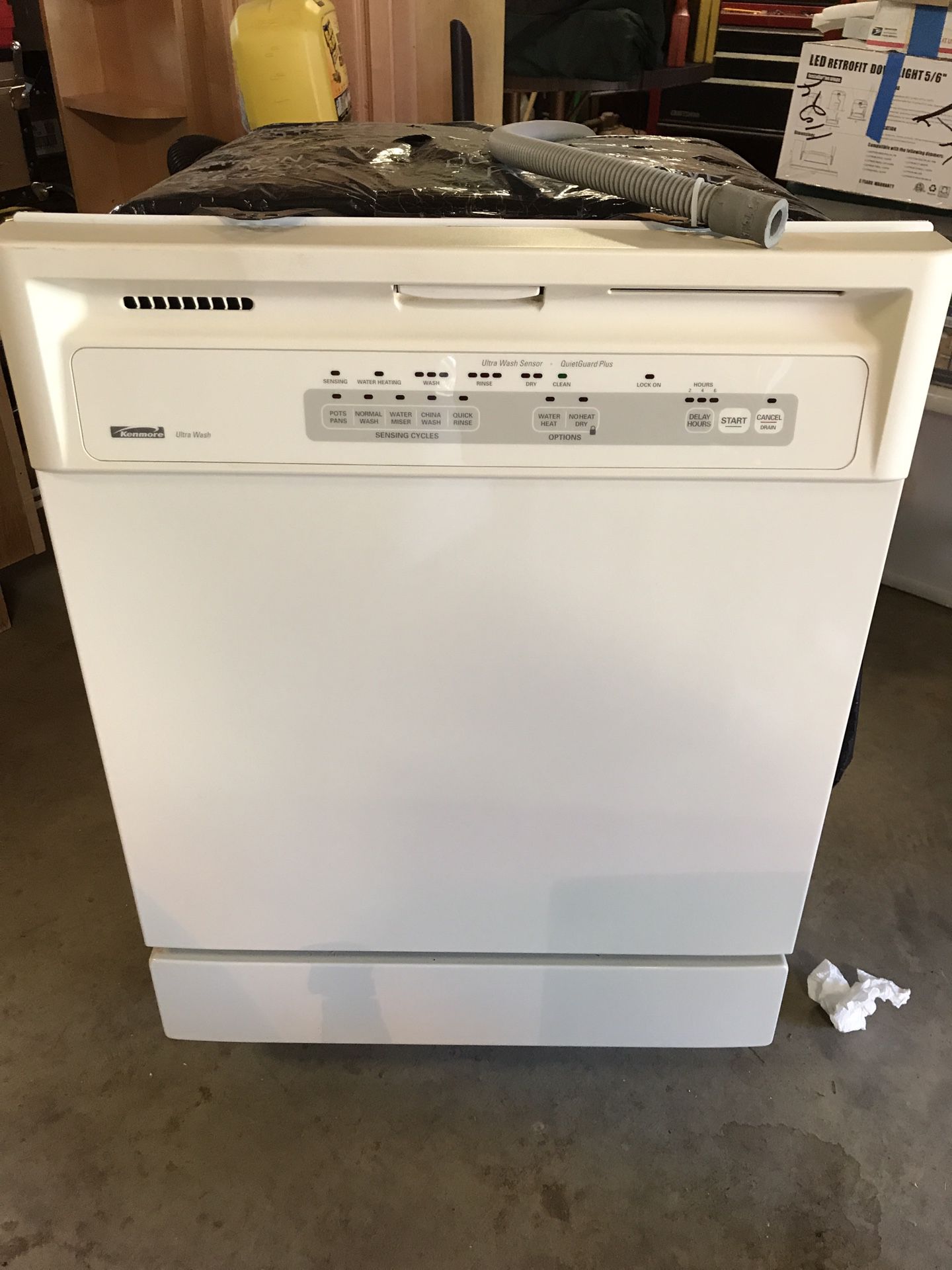 Kenmore Ultra wash Dishwasher