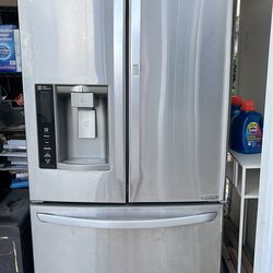 LG Refrigerator (does not work)