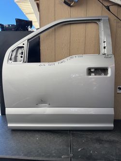 2016 2017 2018 2019 FORD F-250 F-350 LEFT FRONT DOOR OEM USED