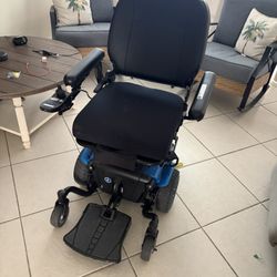 Electric Wheelchair 