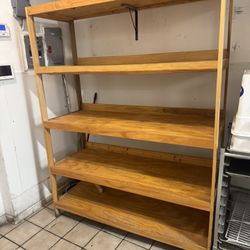 Free Shelving Unit