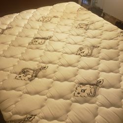 King Size Bed With Two Dressers And Frame