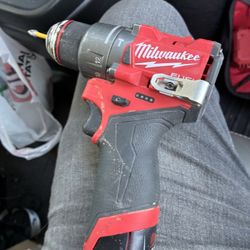 Milwaukee M12 