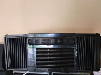 AC WINDOW UNIT WITH REMOTE CONTROL