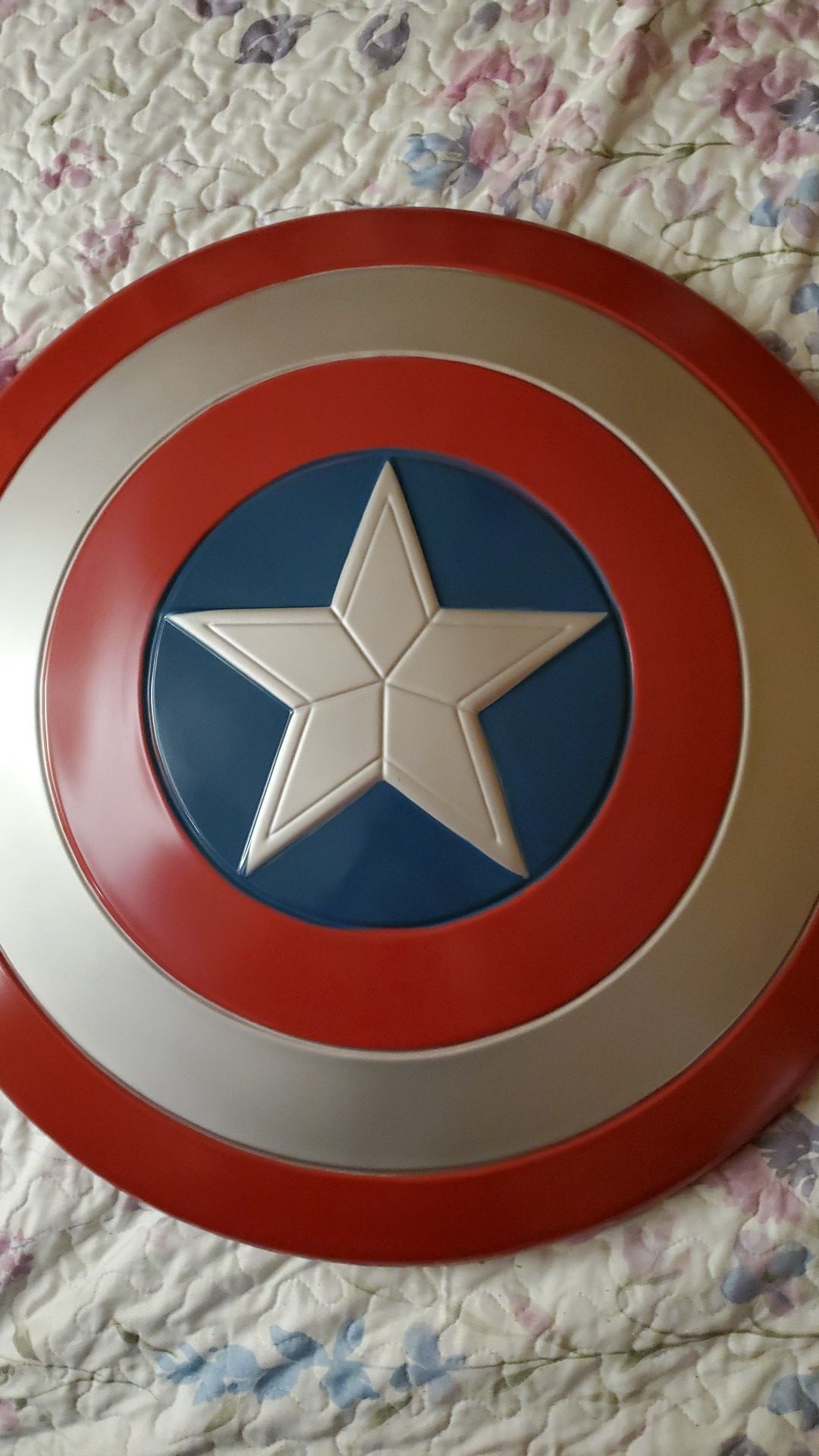 Captain America 24" Shield