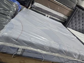 King Sizes Mattress And Box Spring 