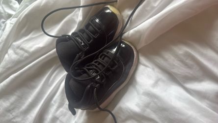 Jordan 11 Retro Black Size 6C Toddler