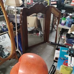 3 SECTION DRESSER MIRROR 