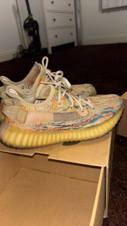 Oat Yeezy’s 4.5Y