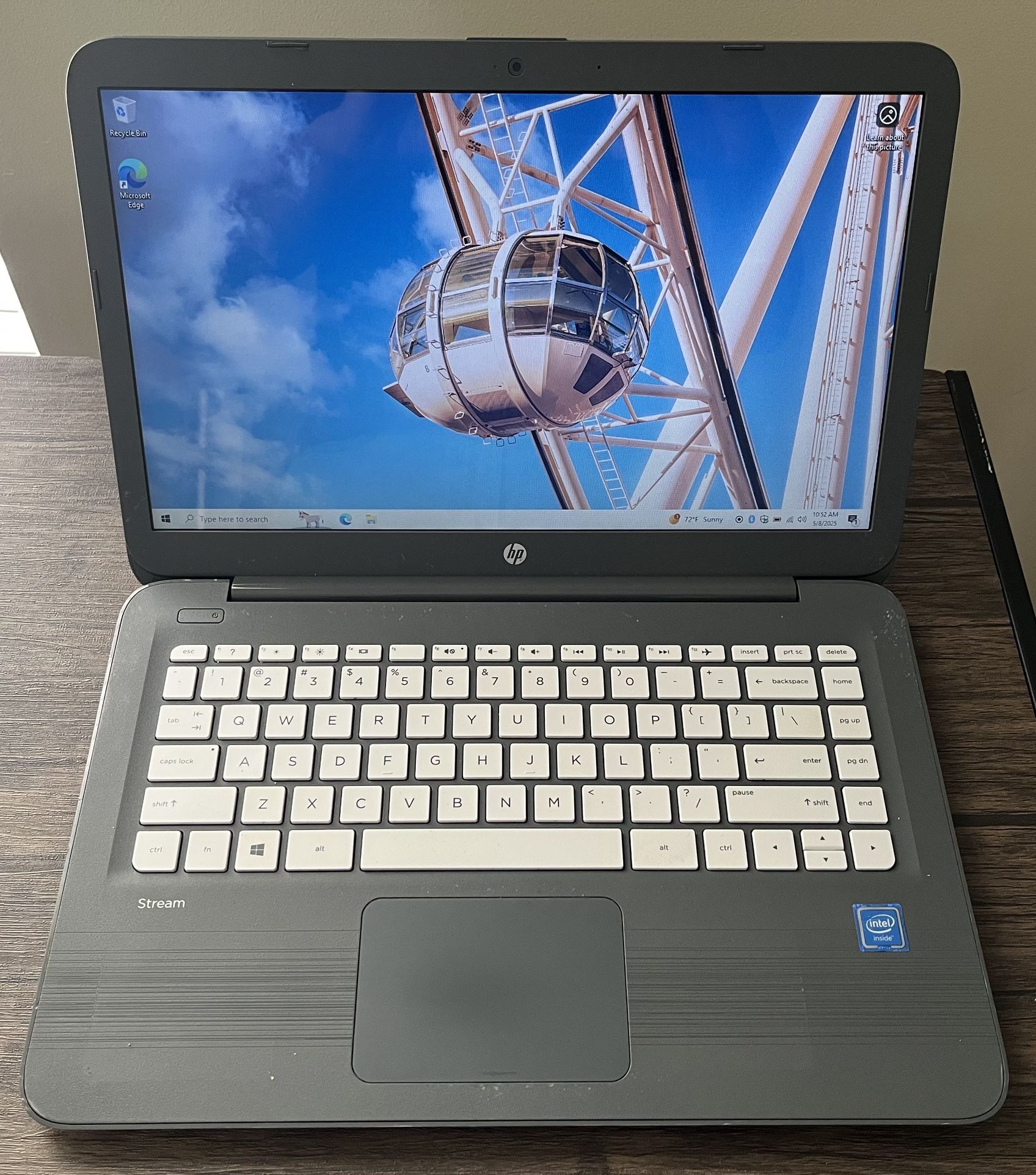 HP Stream 14-cb112wm 14” laptop. Intel Celeron 1.1 GHz. 32GB SSD. 4GB Ram
