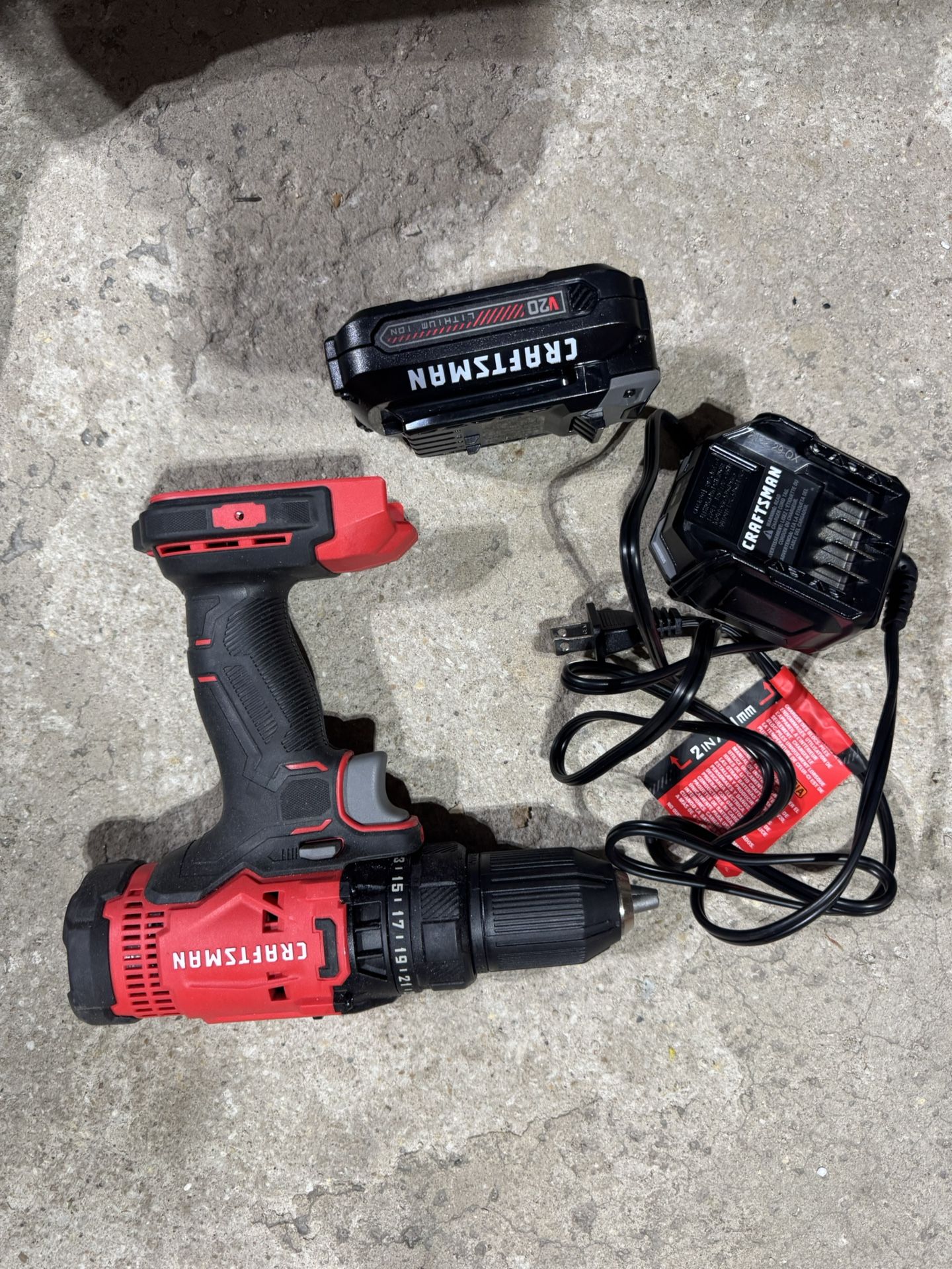 Craftsman 20 volt 1/2” Drill with battery and charger NEW