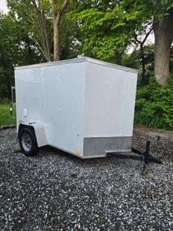 Pace American 
​Model: OutBack DLX
​Type: Single-Axle Enclosed Cargo Trailer
​