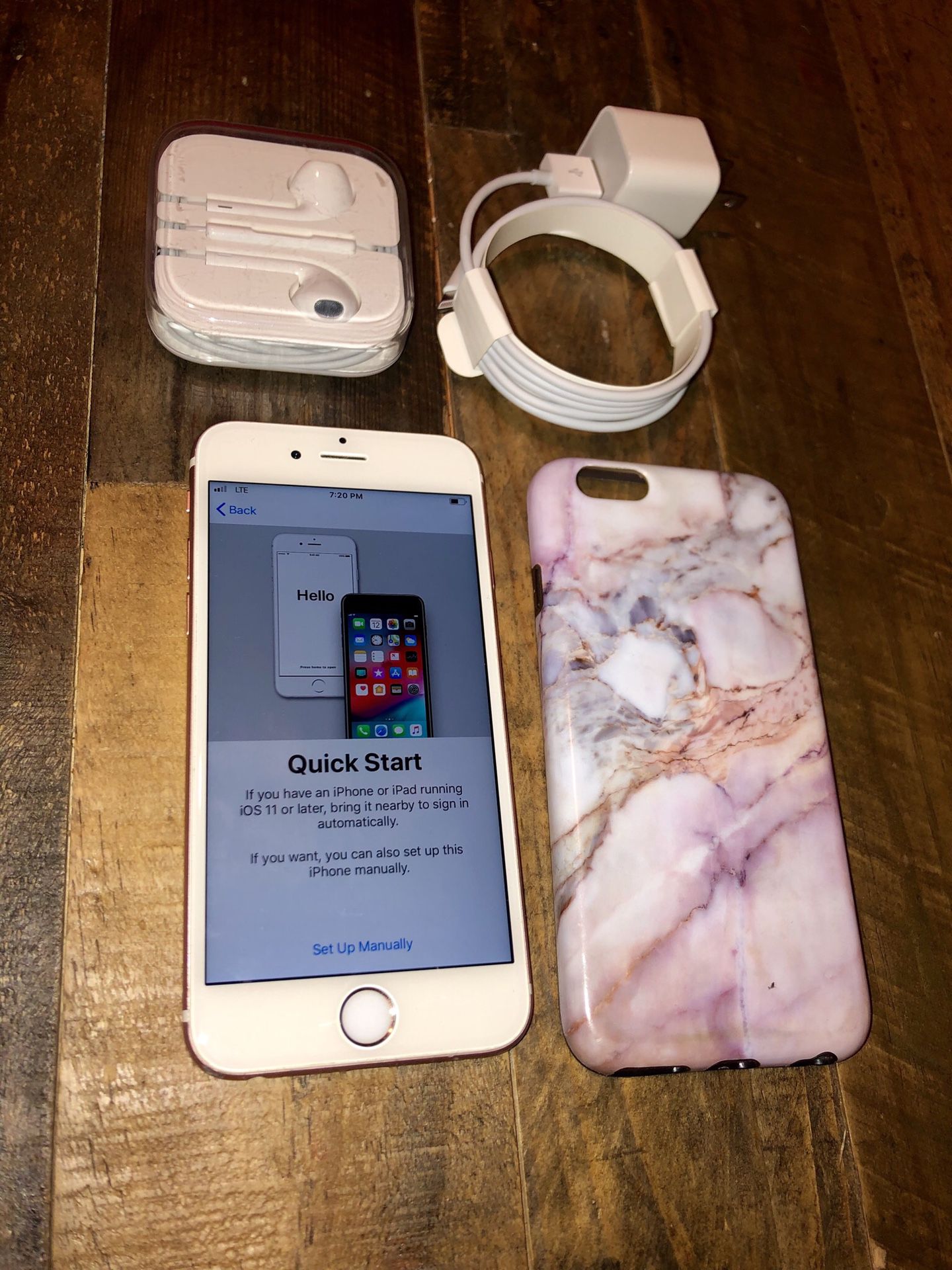 iPhone 6s - UNLOCKED, 64GB, rose gold