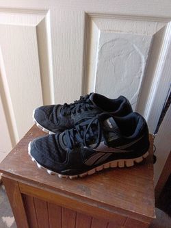 Reebok men's training shoes