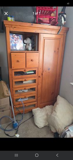 Wardrobe-Cabinet
