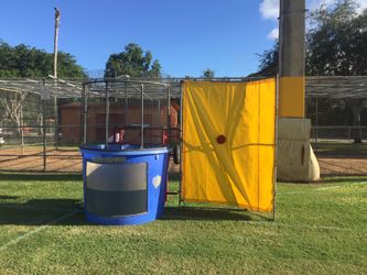Dunk tank