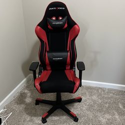 DxRacer Gaming Chair