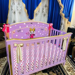 Delta Convertible Minnie Mouse Crib