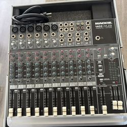 Mackie 1402 VLZ3 with case