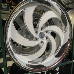 Strada “Retro 6” Wheels 