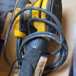 DEWALT 5-Inch Variable-Speed Random Orbit Sander 