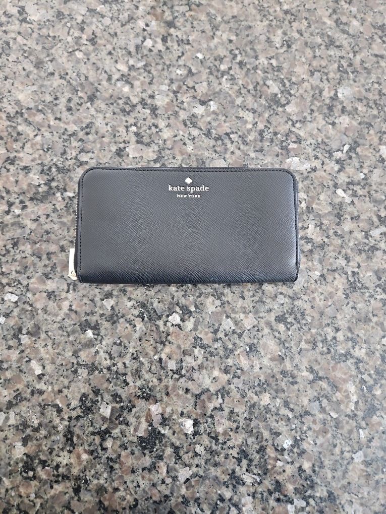 Kate Spade Wallet (Unused)