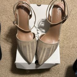 Women’s Dress Shoes Made By Comfort 11 W