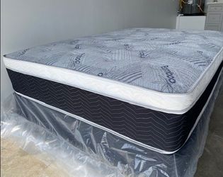 Full Euro Bamboo Orthopedic Pillow Top!!