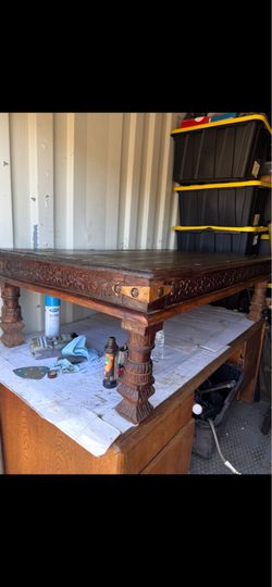 Beautiful Solid walnut wood coffee table 5x6