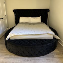  Hazel Black Velvet Queen Sized Bed Frame(Mattress not included)