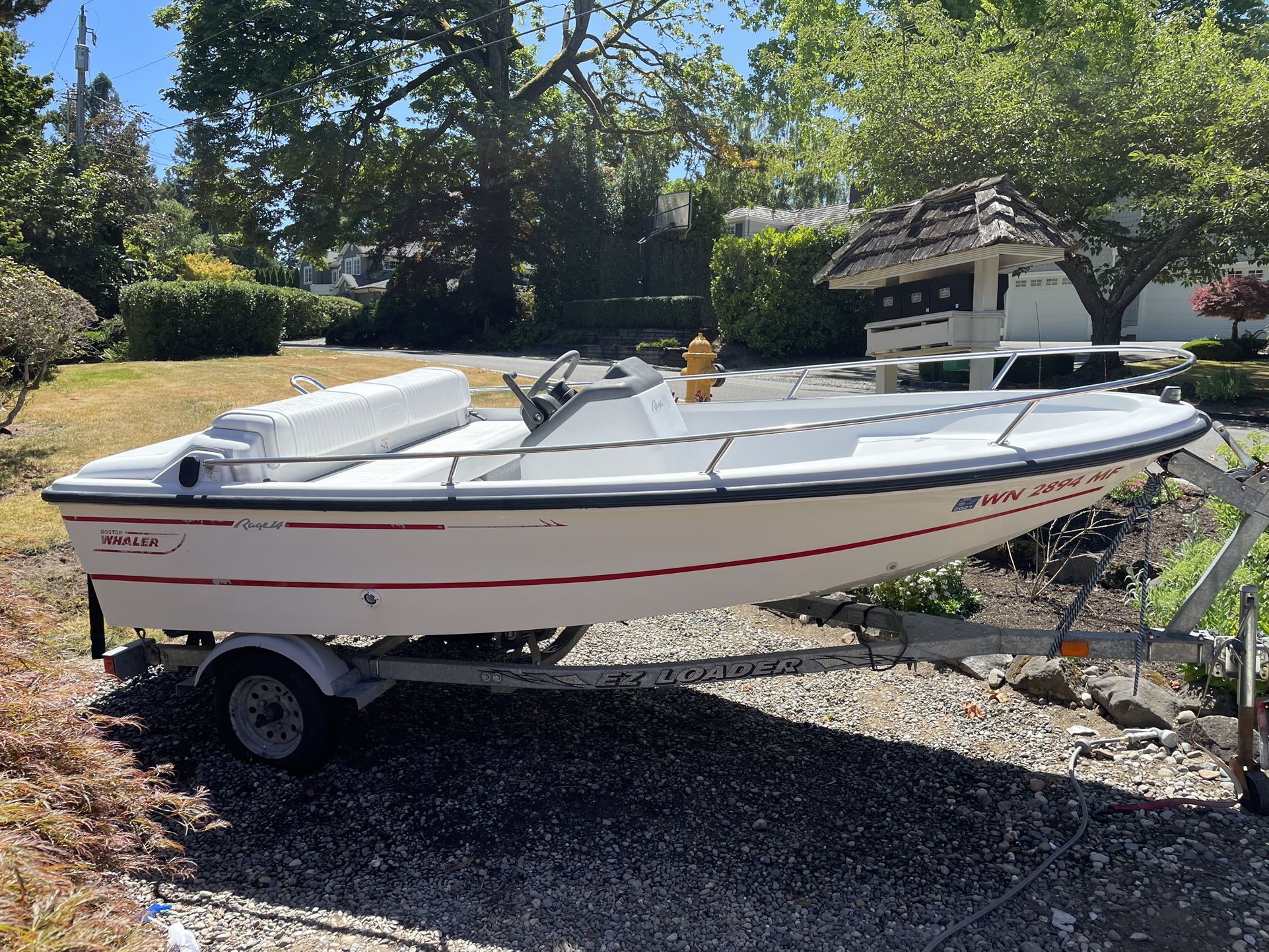 1995 Boston Whaler Rage 14