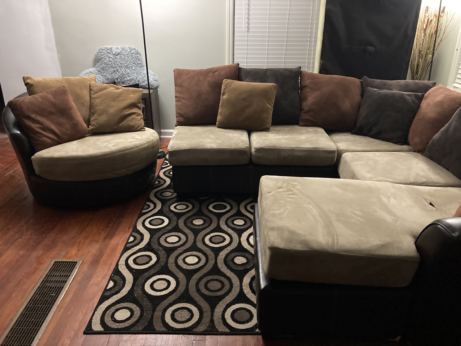 HAVERTYS PLUSH USED MOCHA SMALL 3PC SECTIONAL & REVOLVING CHAIR $399 OBO...ALL OFFERS WELCOME!!