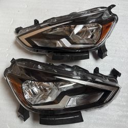 Pair 2016-2019 Nissan Sentra Halogen  Headlights Headlamps Left Right Side