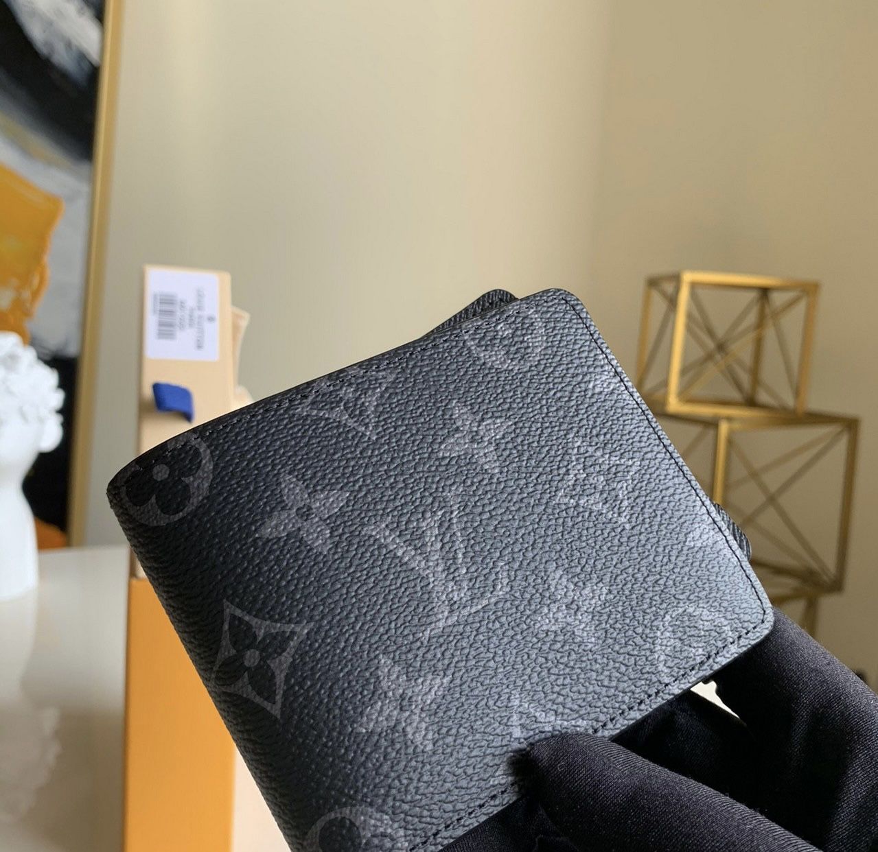 Black Louis Vuitton LV Wallet for Sale in Gardena, CA - OfferUp