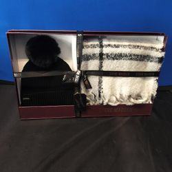 Steve Madden Black and Gray Scarf & Hat Set