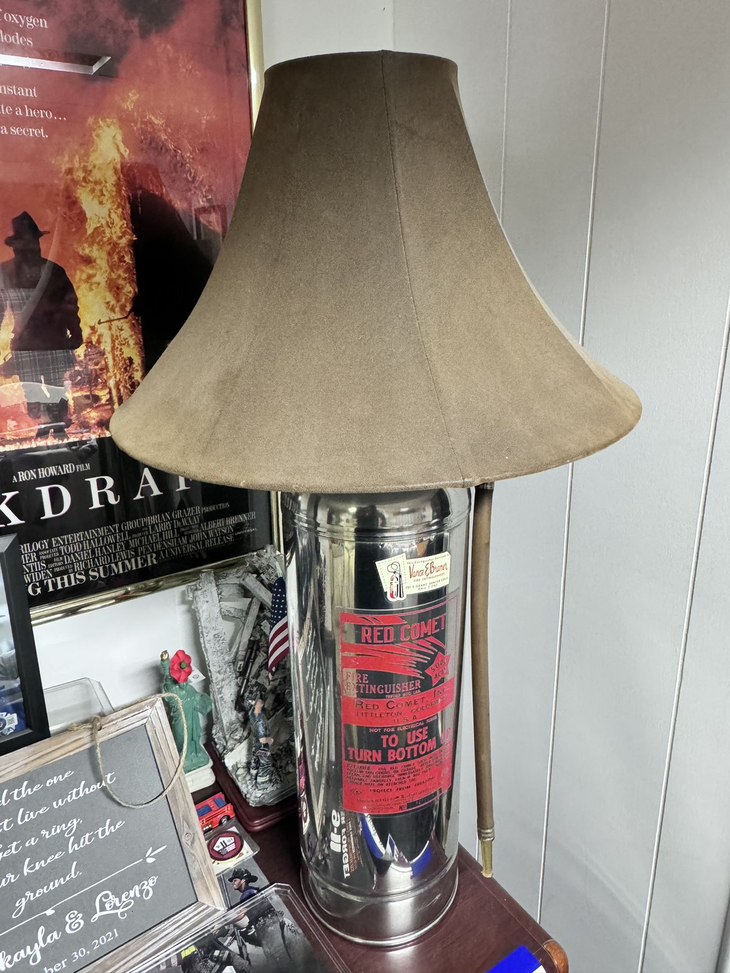 Fire extinguisher Lamp