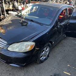 Left Fender And Hlp For 2003 Corolla