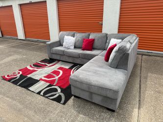 Gray sectional sofa - Great condition