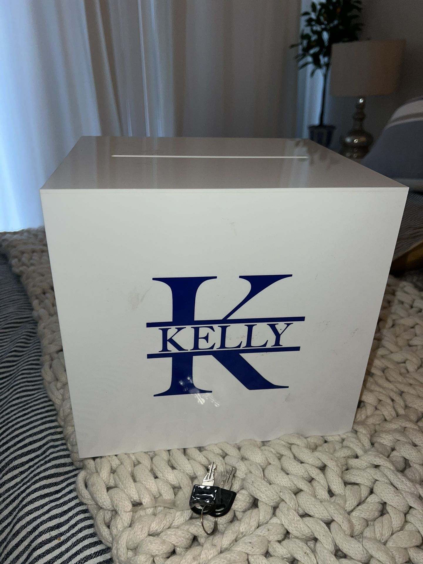 White Acrylic Wedding Card Box With Key