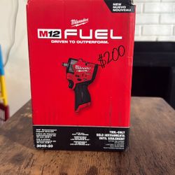 Milwaukee 3/8” Subcompact Impact Wrench 