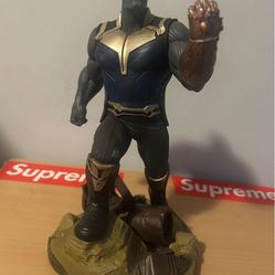 Infinity War Thanos Statue
