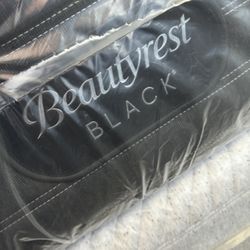 King Size Eastern Euro Beautyrest Black L Class Medium Pillow Top Serta Sealy Stearns & Foster Aireloom Kluft Nectar Casper Cloud Tempurpedic Saatva