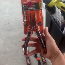 Bent Típ Internal Círculo Pliers 